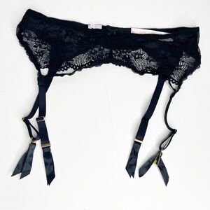 Savage x Fenty Black Lace‎ Garter